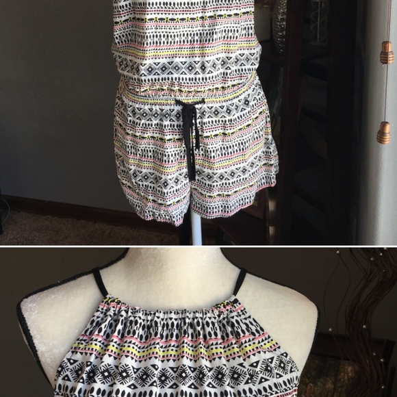 Old Navy Aztec Print Romper - Picture 4 of 5